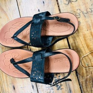 BOC Borne Concepts Clearwater Black Women's Sandals‎ 9